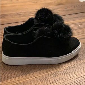Pom Pom shoes